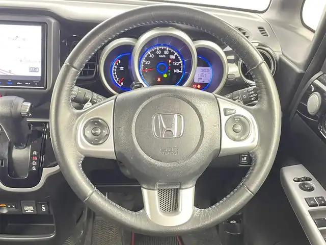 ホンダ Ｎ ＢＯＸ カスタム ターボ SSブラックSパッケージ 千葉県 2017(平29)年 8万km プレミアムホワイトパールⅡ 禁煙/純正8型ナビ VXM-175VFEi/Bluetooth/フルセグTV/CD/DVD/SD/USB/AppleCarplay/バックモニター/パドルシフト/クルーズコントロール/オートヘッドライト/両側パワースライドドア/ベンチシート/フルフラット/チップアップシート/ハーフレザーシート/D/N席シートヒーター/純正アルミホイール