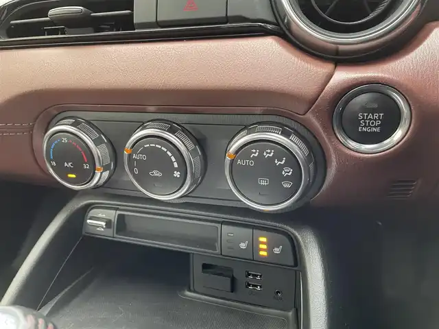 マツダ ロードスター ＲＦ VS 道央・札幌 2017(平29)年 9.1万km ソウルレッドプレミアムメタリック 純正メモリナビ（FM/AM/BT)/フルセグ（走行中視聴不可）/バックカメラ/アイドリングストップ/プッシュスタート/ステアリングスイッチ/革巻きステアリング/ブラインドスポットモニター/シートヒーター/自動防眩ミラー/レーンキープアシスト/横滑り防止装置/盗難防止装置/社外フロアマット/オートライト/オートマチックハイビーム/オープンカー/スペアキー×１/積込冬タイヤ/　　（純正AW付 205/４５R17 19年製溝5ｍｍ）