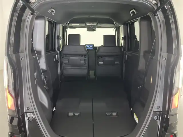 ホンダ Ｎ ＢＯＸ カスタム ターボ 愛知県 2024(令6)年 0.8万km クリスタルブラックパール 純正８型ＤＡ　両側パワスラ　シートヒーター　パドルシフト　黒ハーフレザーシート　衝突軽減　車線逸脱　LEDオートライト　オートハイビーム　コーナーセンサー　電子パーキング　アイドリングストップ　禁煙車　純正１５インチAW　カーテンエアバッグ　プッシュスタート　スマートキー