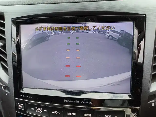 スバル レガシィ ツーリングワゴン 2．5iアイサイト Sパッケージ 福井県 2013(平25)年 4.5万km サテンホワイトパール 衝突被害軽減システム/純正ナビ/・（フルセグTV/CD/DVD/Bluetooth）/バックカメラ/ETC/パドルシフト/ステアリングスイッチ/前席パワーシート/純正18インチAW/スタッドレスタイヤ積込/純正フロアマット/スマートキー