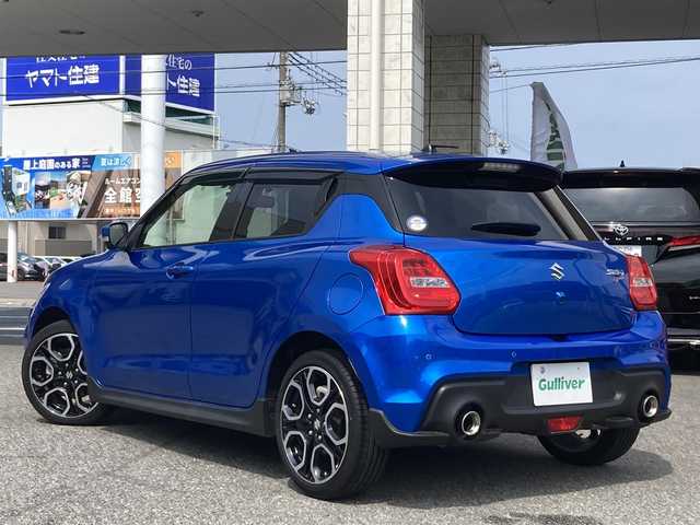 スズキ スイフト スポーツ 兵庫県 2022(令4)年 2.4万km スピーディーブルーM ワンオーナー/純正8インチメモリーナビ/フルセグTV/CD/DVD/Bluetooth/SD/FM/AM/全方位カメラ/ETC/前ドライブレコーダー/衝突被害軽減ブレーキ/アダプティブクルーズコントロール/車線逸脱警報/ブラインドスポットモニター/リア クリアランスソナー/ステアリングスイッチ/パドルシフト/プッシュスタート/D席シートヒーター/LEDヘッドライト/オートライト/フロントフォグ・リアフォグ/革巻きステアリング/ISOFIX/ドアバイザー/純正フロアマット/スペアキー1本/新車時保証書/取扱説明書