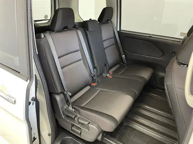 日産 セレナ ハイウェイスターVセレクションⅡ 埼玉県 2019(令1)年 4.7万km ブリリアントホワイトパール 2トーン 純正１０インチナビ　バックカメラ　ビルトインＥＴＣ　ドライブレコーダー　エマージェンシーブレーキ　レーダークルーズコントロール　純正アルミホイール　スマートキー　オートライト　ＬＥＤヘッドライト　ＴＶ