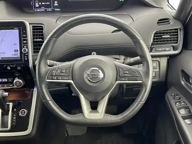 日産 セレナ ハイウェイスターVセレクションⅡ 埼玉県 2019(令1)年 4.7万km ブリリアントホワイトパール 2トーン 純正１０インチナビ　バックカメラ　ビルトインＥＴＣ　ドライブレコーダー　エマージェンシーブレーキ　レーダークルーズコントロール　純正アルミホイール　スマートキー　オートライト　ＬＥＤヘッドライト　ＴＶ