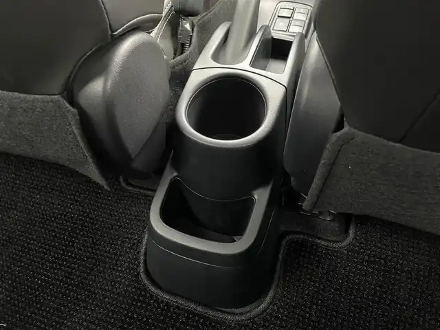 トヨタ アクア G GRスポーツ 岡山県 2018(平30)年 3.7万km ブラッキッシュアゲハガラスフレーク 純正ナビ　NSCP-W64/ワンセグTV、CD、AM、FM、Bluetooth/バックカメラ/前席シートヒーター/クルーズコントロール/ビルトインETC/トヨタセーフティセンス