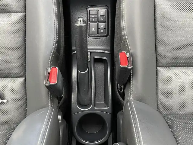 トヨタ アクア G GRスポーツ 岡山県 2018(平30)年 3.7万km ブラッキッシュアゲハガラスフレーク 純正ナビ　NSCP-W64/ワンセグTV、CD、AM、FM、Bluetooth/バックカメラ/前席シートヒーター/クルーズコントロール/ビルトインETC/トヨタセーフティセンス