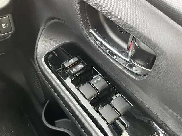トヨタ アクア G GRスポーツ 岡山県 2018(平30)年 3.7万km ブラッキッシュアゲハガラスフレーク 純正ナビ　NSCP-W64/ワンセグTV、CD、AM、FM、Bluetooth/バックカメラ/前席シートヒーター/クルーズコントロール/ビルトインETC/トヨタセーフティセンス
