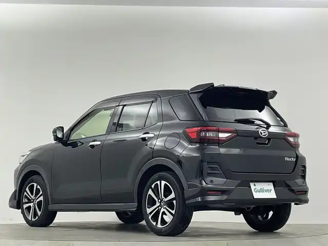 ダイハツ ロッキー プレミアム 埼玉県 2020(令2)年 3.7万km ブラックマイカメタリック 純正９型ナビ　純正エアロ　全方位カメラ　シートヒーター　ＢＳＭ　ＥＴＣ　ＬＥＤヘッドライト　ドライブレコーダー　追従走行　スマートキー　アイドリングストップ　純正17インチアルミ　衝突被害軽減　フルセグTV　
