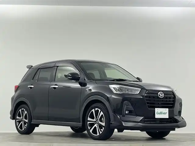 ダイハツ ロッキー プレミアム 埼玉県 2020(令2)年 3.7万km ブラックマイカメタリック 純正９型ナビ　純正エアロ　全方位カメラ　シートヒーター　ＢＳＭ　ＥＴＣ　ＬＥＤヘッドライト　ドライブレコーダー　追従走行　スマートキー　アイドリングストップ　純正17インチアルミ　衝突被害軽減　フルセグTV　
