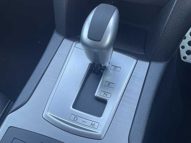 スバル レガシィ Ｂ４ 2．5iアイサイト 長野県 2012(平24)年 7.3万km アイスシルバーメタリック ・純正7インチメモリーナビゲーション/CD DVD フルセグTV Bluetooth/・バックカメラ/・ETC/・アイサイト/・クルーズコントロール/・レーンキープアシスト/・パワーシート(D/N)/・HIDヘッドライト/・オートライト/・フォグライト/・ハーフレザー調シート/・スマートキー/・エンジンプッシュスタート