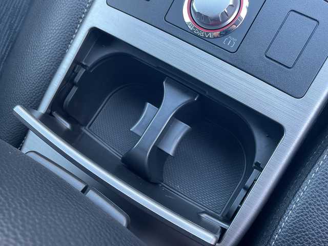 スバル レガシィ Ｂ４ 2．5iアイサイト 長野県 2012(平24)年 7.3万km アイスシルバーメタリック ・純正7インチメモリーナビゲーション/CD DVD フルセグTV Bluetooth/・バックカメラ/・ETC/・アイサイト/・クルーズコントロール/・レーンキープアシスト/・パワーシート(D/N)/・HIDヘッドライト/・オートライト/・フォグライト/・ハーフレザー調シート/・スマートキー/・エンジンプッシュスタート