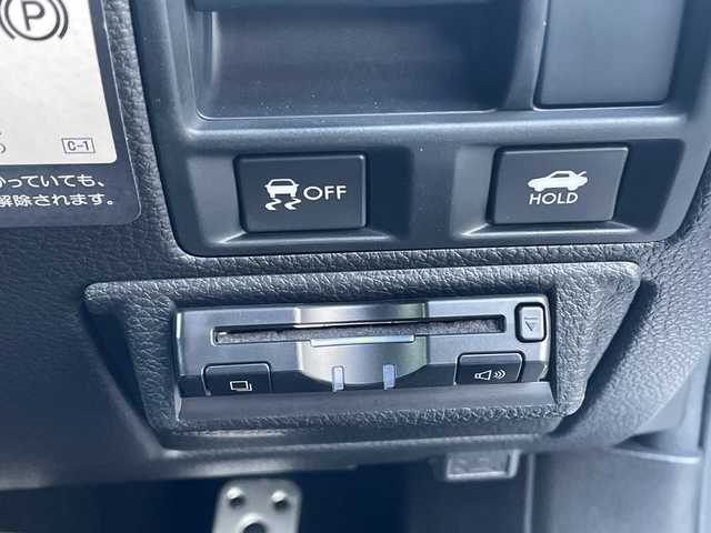 スバル レガシィ Ｂ４ 2．5iアイサイト 長野県 2012(平24)年 7.3万km アイスシルバーメタリック ・純正7インチメモリーナビゲーション/CD DVD フルセグTV Bluetooth/・バックカメラ/・ETC/・アイサイト/・クルーズコントロール/・レーンキープアシスト/・パワーシート(D/N)/・HIDヘッドライト/・オートライト/・フォグライト/・ハーフレザー調シート/・スマートキー/・エンジンプッシュスタート