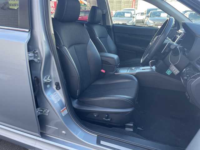 スバル レガシィ Ｂ４ 2．5iアイサイト 長野県 2012(平24)年 7.3万km アイスシルバーメタリック ・純正7インチメモリーナビゲーション/CD DVD フルセグTV Bluetooth/・バックカメラ/・ETC/・アイサイト/・クルーズコントロール/・レーンキープアシスト/・パワーシート(D/N)/・HIDヘッドライト/・オートライト/・フォグライト/・ハーフレザー調シート/・スマートキー/・エンジンプッシュスタート