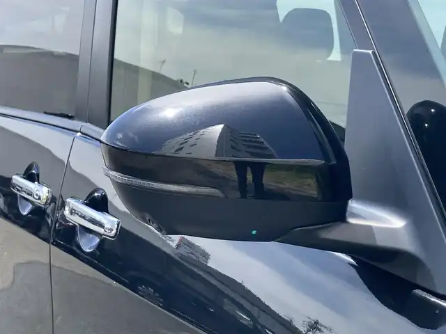 日産 セレナ ハイウェイスター V 静岡県 2023(令5)年 5万km ダイヤモンドブラック エマージェンシーブレーキ/純正12インチナビ/　AM FM Bluetooth AppleCarPlay AndroidAuto/フルセグTV/ビルトインETC2.0/前後方ドライブレコーダー/インテリジェントルームミラー/アダプティブLEDオートヘッドランプ/ワイヤレス充電/両側パワースライドドア/ハーフレザーシート/純正16インチアルミホイール/前後方クリアランスソナー/パドルシフト/ナビリンク機能付プロパイロット/アラウンドビューモニター
