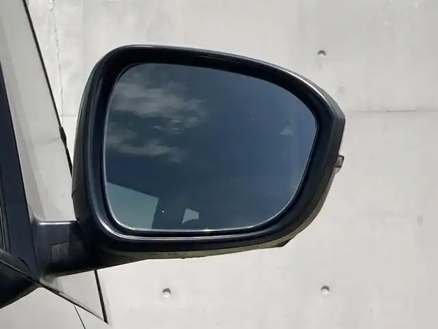 日産 セレナ ハイウェイスター V 静岡県 2023(令5)年 5万km ダイヤモンドブラック エマージェンシーブレーキ/純正12インチナビ/　AM FM Bluetooth AppleCarPlay AndroidAuto/フルセグTV/ビルトインETC2.0/前後方ドライブレコーダー/インテリジェントルームミラー/アダプティブLEDオートヘッドランプ/ワイヤレス充電/両側パワースライドドア/ハーフレザーシート/純正16インチアルミホイール/前後方クリアランスソナー/パドルシフト/ナビリンク機能付プロパイロット/アラウンドビューモニター