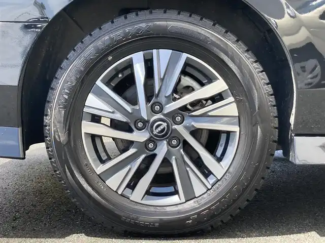 日産 セレナ ハイウェイスター V 静岡県 2023(令5)年 5万km ダイヤモンドブラック エマージェンシーブレーキ/純正12インチナビ/　AM FM Bluetooth AppleCarPlay AndroidAuto/フルセグTV/ビルトインETC2.0/前後方ドライブレコーダー/インテリジェントルームミラー/アダプティブLEDオートヘッドランプ/ワイヤレス充電/両側パワースライドドア/ハーフレザーシート/純正16インチアルミホイール/前後方クリアランスソナー/パドルシフト/ナビリンク機能付プロパイロット/アラウンドビューモニター