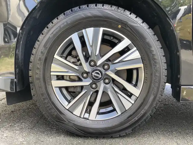 日産 セレナ ハイウェイスター V 静岡県 2023(令5)年 5万km ダイヤモンドブラック エマージェンシーブレーキ/純正12インチナビ/　AM FM Bluetooth AppleCarPlay AndroidAuto/フルセグTV/ビルトインETC2.0/前後方ドライブレコーダー/インテリジェントルームミラー/アダプティブLEDオートヘッドランプ/ワイヤレス充電/両側パワースライドドア/ハーフレザーシート/純正16インチアルミホイール/前後方クリアランスソナー/パドルシフト/ナビリンク機能付プロパイロット/アラウンドビューモニター