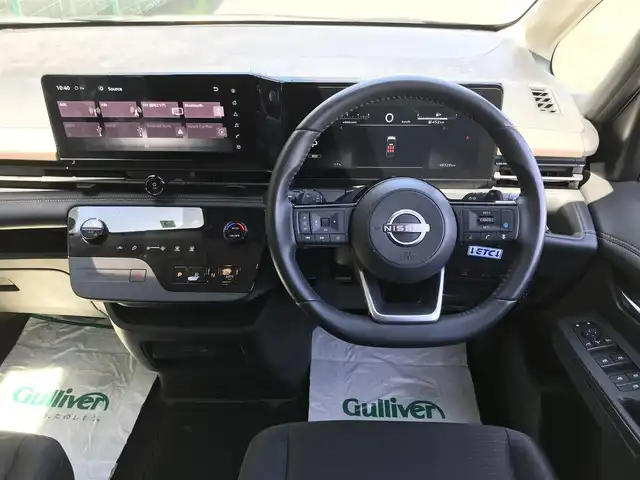 日産 セレナ ハイウェイスター V 静岡県 2023(令5)年 5万km ダイヤモンドブラック 純正12型ナビ(BT/AM/FM)/フルセグTV/ハンズフリーパワースライドドア(両側)/インテリジェントアラウンドビューモニター/ビルトインETC2.0/インテリジェントクルーズコントロール/ソナー機能/ナビリンク機能付プロパイロット/全方位運転支援システム/・インテリジェントエマージェンシーブレーキ/・前方衝突予測警報/・衝突回避ステアリングアシスト/・車線逸脱防止支援システム/・後側方衝突防止支援システム/・後側方車両検知警報/・ふらつき警報/・踏み間違い衝突防止アシスト/・標識認識機能/SOSコール/インテリジェントルームミラー/アダプティブLEDヘッドランプ/デュアルオートエアコン/本革巻きステアリング/パドルシフト/ハーフレザーシート/純正16インチアルミホイール/インテリジェントキー/プッシュエンジンスターター/禁煙車