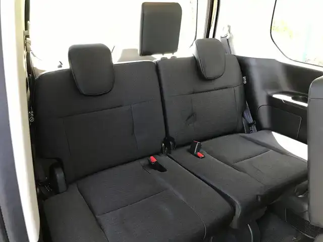 日産 セレナ ハイウェイスター V 静岡県 2023(令5)年 5万km ダイヤモンドブラック 純正12型ナビ(BT/AM/FM)/フルセグTV/ハンズフリーパワースライドドア(両側)/インテリジェントアラウンドビューモニター/ビルトインETC2.0/インテリジェントクルーズコントロール/ソナー機能/ナビリンク機能付プロパイロット/全方位運転支援システム/・インテリジェントエマージェンシーブレーキ/・前方衝突予測警報/・衝突回避ステアリングアシスト/・車線逸脱防止支援システム/・後側方衝突防止支援システム/・後側方車両検知警報/・ふらつき警報/・踏み間違い衝突防止アシスト/・標識認識機能/SOSコール/インテリジェントルームミラー/アダプティブLEDヘッドランプ/デュアルオートエアコン/本革巻きステアリング/パドルシフト/ハーフレザーシート/純正16インチアルミホイール/インテリジェントキー/プッシュエンジンスターター/禁煙車