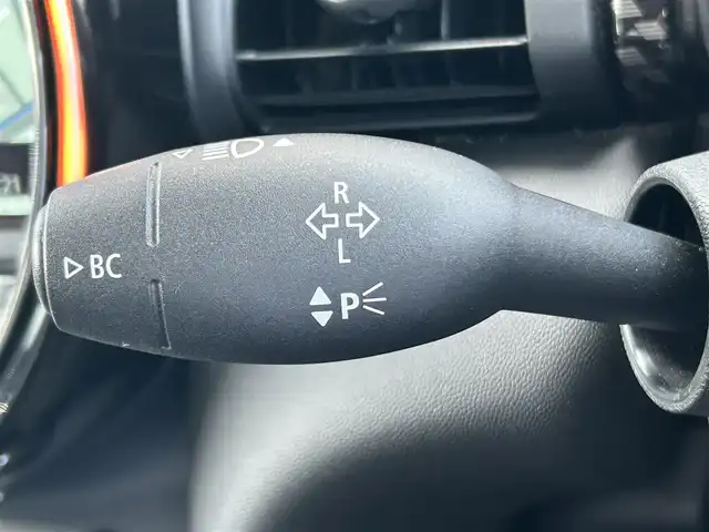 ＭＩＮＩ ミニ クーパー S 福岡県 2016(平28)年 6.6万km ミッドナイト・ブラック・メタリック 純正HDDナビ/・BT/・AM/FM/社外フルセグTV/バックカメラ/ミラー型ETC/純正17インチアルミホイール/LEDヘッドライト/オートライト/オートワイパー/オートエアコン/純正フロアマット
