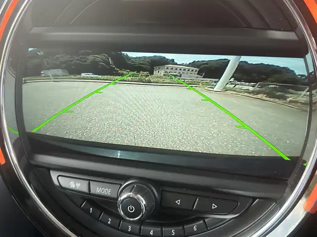 ＭＩＮＩ ミニ クーパー S 福岡県 2016(平28)年 6.6万km ミッドナイト・ブラック・メタリック 純正HDDナビ/・BT/・AM/FM/社外フルセグTV/バックカメラ/ミラー型ETC/純正17インチアルミホイール/LEDヘッドライト/オートライト/オートワイパー/オートエアコン/純正フロアマット