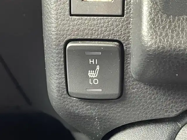 トヨタ カローラ スポーツ G Z 山梨県 2020(令2)年 6.9万km プラチナホワイトパールマイカ 4WD/純正ナビ/Bluetooth接続/CD/DVD/フルセグTV/バックカメラ/ETC2.0/純正１８インチアルミホイール/前後コーナーセンサー/アダプティブクルーズコントロール/ウィンカーミラー/ドアバイザー/レーンキープアシスト/スペアキー１本/取扱説明書/保証書