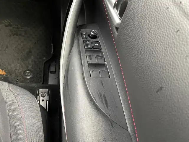 トヨタ カローラ スポーツ G Z 山梨県 2020(令2)年 6.9万km プラチナホワイトパールマイカ 4WD/純正ナビ/Bluetooth接続/CD/DVD/フルセグTV/バックカメラ/ETC2.0/純正１８インチアルミホイール/前後コーナーセンサー/アダプティブクルーズコントロール/ウィンカーミラー/ドアバイザー/レーンキープアシスト/スペアキー１本/取扱説明書/保証書