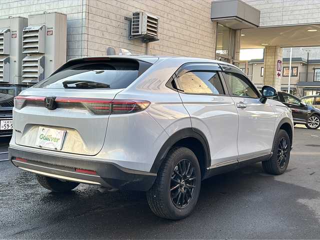 ホンダ ヴェゼル G 道央・札幌 2025(令7)年 0.6万km プレミアムサンライトホワイトパール 社外ディスプレイオーディオ/寒冷地仕様/クルーズコントロール（追従機能付き）/ドライブレコーダー/ETC/スペアキー/純正エンジンスターター/シートヒータ―前席