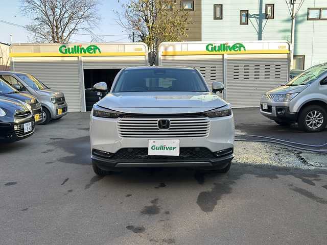 ホンダ ヴェゼル G 道央・札幌 2025(令7)年 0.6万km プレミアムサンライトホワイトパール 社外ディスプレイオーディオ/寒冷地仕様/クルーズコントロール（追従機能付き）/ドライブレコーダー/ETC/スペアキー/純正エンジンスターター/シートヒータ―前席