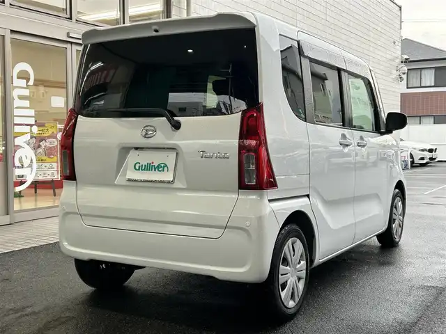 ダイハツ タント X 愛知県 2024(令6)年 0.5万km シャイニングホワイトパール ワンオーナー/登録時4463ｋｍ/左リアパワースライドドア/前席シートヒーター/運転席シートリフター/純正ＬＥＤヘッドライト/Panasonic製ＳＤナビ〈CN-E330D〉/・ＣＤ／Bｌｕｅｔｏｏｔｈ／ワンセグＴＶ/バックカメラ/アヒーターダクト/電動パーキング＆オートホールド/格納式シートバックテーブル/リア格納式サンシェード/eco IDLE/コムテック製全方向対応ドライブレコーダー〈HDR361GW〉/スマートアシスト/・衝突回避支援ブレーキ/・衝突警報機能/・ブレーキ制御付誤発進抑制制御/・車線逸脱警報機能/・路外逸脱警報機能/・先行車発進告知/・オートハイビーム/・ロードサインアシスト/・前後センサー/スマートキー＆プッシュスタート
