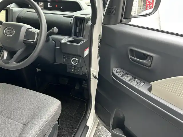 ダイハツ タント X 愛知県 2024(令6)年 0.5万km シャイニングホワイトパール ワンオーナー/登録時4463ｋｍ/左リアパワースライドドア/前席シートヒーター/運転席シートリフター/純正ＬＥＤヘッドライト/Panasonic製ＳＤナビ〈CN-E330D〉/・ＣＤ／Bｌｕｅｔｏｏｔｈ／ワンセグＴＶ/バックカメラ/アヒーターダクト/電動パーキング＆オートホールド/格納式シートバックテーブル/リア格納式サンシェード/eco IDLE/コムテック製全方向対応ドライブレコーダー〈HDR361GW〉/スマートアシスト/・衝突回避支援ブレーキ/・衝突警報機能/・ブレーキ制御付誤発進抑制制御/・車線逸脱警報機能/・路外逸脱警報機能/・先行車発進告知/・オートハイビーム/・ロードサインアシスト/・前後センサー/スマートキー＆プッシュスタート