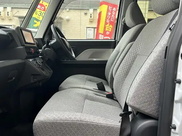 ダイハツ タント X 愛知県 2024(令6)年 0.5万km シャイニングホワイトパール ワンオーナー/登録時4463ｋｍ/左リアパワースライドドア/前席シートヒーター/運転席シートリフター/純正ＬＥＤヘッドライト/Panasonic製ＳＤナビ〈CN-E330D〉/・ＣＤ／Bｌｕｅｔｏｏｔｈ／ワンセグＴＶ/バックカメラ/アヒーターダクト/電動パーキング＆オートホールド/格納式シートバックテーブル/リア格納式サンシェード/eco IDLE/コムテック製全方向対応ドライブレコーダー〈HDR361GW〉/スマートアシスト/・衝突回避支援ブレーキ/・衝突警報機能/・ブレーキ制御付誤発進抑制制御/・車線逸脱警報機能/・路外逸脱警報機能/・先行車発進告知/・オートハイビーム/・ロードサインアシスト/・前後センサー/スマートキー＆プッシュスタート