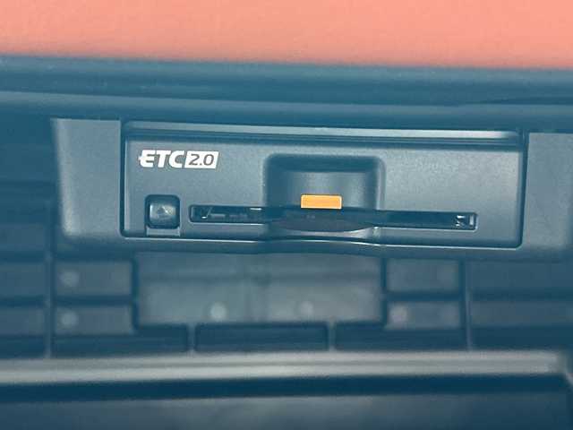 三菱 アウトランダー ＰＨＥＶ P 長野県 2021(令3)年 3.1万km レッドダイヤモンド ・純正9インチメーカーオプションナビゲーション/(Bluetooth/フルセグTV)/・USB入力端子/・BOSEサウンド/・アラウンドビューカメラ/・純正ビルトインETC2.0/・社外前後ドライブレコーダー/・パワーバックドア/・パワーシート(D+N席)/・レザーシート/・シートヒーター(全席)/・純正フロアマット/・純正20インチアルミホイール/・前後コーナーセンサー/・ダウンヒルアシストコントロール/・マイパイロット/・LEDヘッドライト