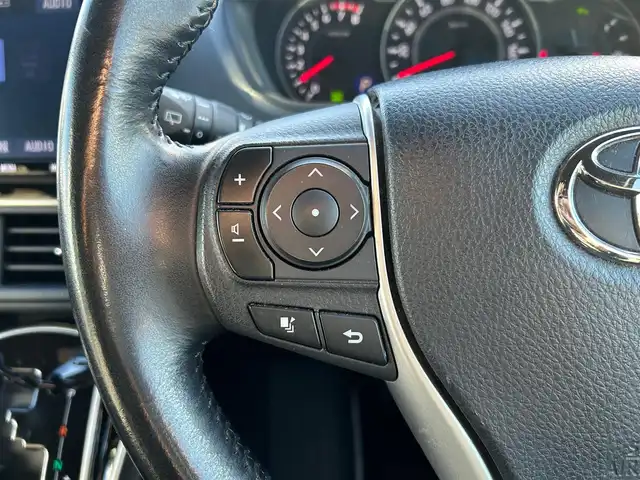 トヨタ ヴォクシー ZS 煌Ⅱ 長野県 2019(令1)年 4.6万km ホワイトパールクリスタルシャイン セーフティセンス/・プリクラッシュセーフティ/・レーンディパーチャーアラート/・オートマチックハイビーム/クリアランスソナー/PKSB/先行車発進告知/純正フリップダウンモニター（V12T-R68C）/純正9インチナビ（NSZT-Y68T）/・CD/DVD/SD/・Bluetooth/・SD音楽録音機能/・フルセグTV/・バックカメラ/ビルトインETC/前後ドライブレコーダー/両側パワースライドドア/革巻きステアリング/ステアリングスイッチ/MTモード付きAT/スマートキー＆プッシュスタート/LEDヘッドライト/フォグランプ/オートライト/純正16インチAW/純正フロアマット/純正ドアバイザー/Wエアバッグ