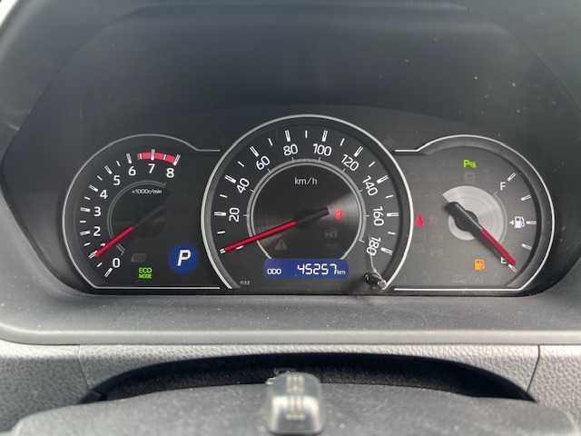 トヨタ ヴォクシー ZS 煌Ⅱ 長野県 2019(令1)年 4.6万km ホワイトパールクリスタルシャイン セーフティセンス/・プリクラッシュセーフティ/・レーンディパーチャーアラート/・オートマチックハイビーム/クリアランスソナー/PKSB/先行車発進告知/純正フリップダウンモニター（V12T-R68C）/純正9インチナビ（NSZT-Y68T）/・CD/DVD/SD/・Bluetooth/・SD音楽録音機能/・フルセグTV/・バックカメラ/ビルトインETC/前後ドライブレコーダー/両側パワースライドドア/革巻きステアリング/ステアリングスイッチ/MTモード付きAT/スマートキー＆プッシュスタート/LEDヘッドライト/フォグランプ/オートライト/純正16インチAW/純正フロアマット/純正ドアバイザー/Wエアバッグ