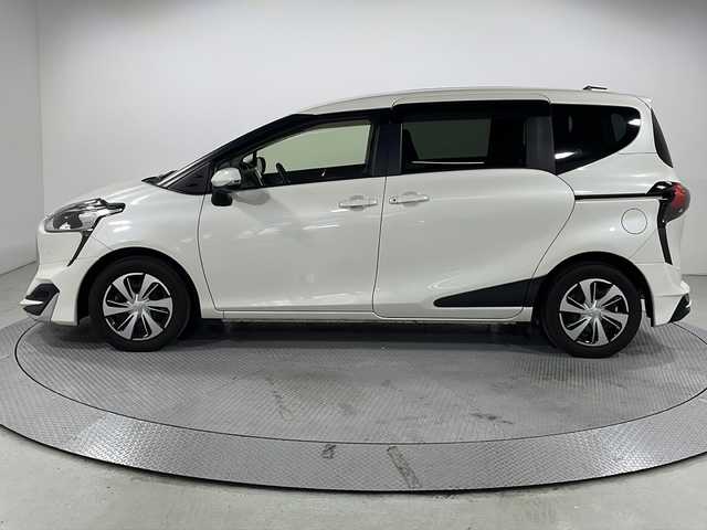 トヨタ シエンタ G クエロ 広島県 2019(令1)年 6.2万km ホワイトパールクリスタルシャイン モデリスタフルエアロ/パノラミックビューモニター/純正9型ナビ/両側パワースライドドア/バックカメラ/クリアランスソナー/セーフティセンス/・プリクラッシュセーフティ/・レーンディパーチャーアラート/・オートマチックハイビーム/LEDヘッドランプ/オートライト/ビルトインETC
