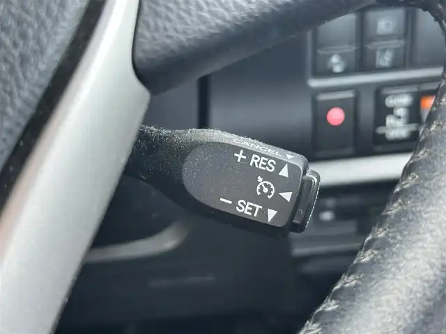 トヨタ ヴォクシー ZS 煌Ⅲ 宮城県 2020(令2)年 6.4万km ブラッキッシュアゲハガラスフレーク ワンオーナー/セーフティセンス/・プリクラッシュセーフティ/・レーンディパーチャーアラート/・オートマチックハイビーム/・先行車発進告知/クリアランスソナー/パーキングサポートブレーキ/純正10インチナビ（NSZN-Z68T）/・CD/DVD/・Bluetooth/・フルセグTVTVキャンセラー有/バックカメラ/ビルトインETC/ドライブレコーダー/両側パワースライドドア/ハーフレザーシート/革巻きステアリング/クルーズコントロール/ステアリングスイッチ/LEDヘッドランプ/フォグランプ/オートライト/スマートキー＆プッシュスタート/スペアキー/電動格納ミラー/純正16インチAW/純正フロアマット/W/サイド/カーテンエアバッグ/取扱説明書/保証書