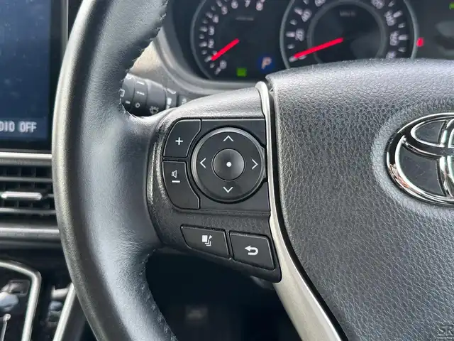 トヨタ ヴォクシー ZS 煌Ⅲ 宮城県 2020(令2)年 6.4万km ブラッキッシュアゲハガラスフレーク ワンオーナー/セーフティセンス/・プリクラッシュセーフティ/・レーンディパーチャーアラート/・オートマチックハイビーム/・先行車発進告知/クリアランスソナー/パーキングサポートブレーキ/純正10インチナビ（NSZN-Z68T）/・CD/DVD/・Bluetooth/・フルセグTVTVキャンセラー有/バックカメラ/ビルトインETC/ドライブレコーダー/両側パワースライドドア/ハーフレザーシート/革巻きステアリング/クルーズコントロール/ステアリングスイッチ/LEDヘッドランプ/フォグランプ/オートライト/スマートキー＆プッシュスタート/スペアキー/電動格納ミラー/純正16インチAW/純正フロアマット/W/サイド/カーテンエアバッグ/取扱説明書/保証書