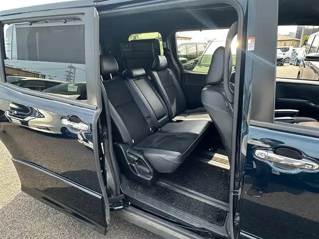 トヨタ ヴォクシー ZS 煌Ⅲ 宮城県 2020(令2)年 6.4万km ブラッキッシュアゲハガラスフレーク ワンオーナー/セーフティセンス/・プリクラッシュセーフティ/・レーンディパーチャーアラート/・オートマチックハイビーム/・先行車発進告知/クリアランスソナー/パーキングサポートブレーキ/純正10インチナビ（NSZN-Z68T）/・CD/DVD/・Bluetooth/・フルセグTVTVキャンセラー有/バックカメラ/ビルトインETC/ドライブレコーダー/両側パワースライドドア/ハーフレザーシート/革巻きステアリング/クルーズコントロール/ステアリングスイッチ/LEDヘッドランプ/フォグランプ/オートライト/スマートキー＆プッシュスタート/スペアキー/電動格納ミラー/純正16インチAW/純正フロアマット/W/サイド/カーテンエアバッグ/取扱説明書/保証書