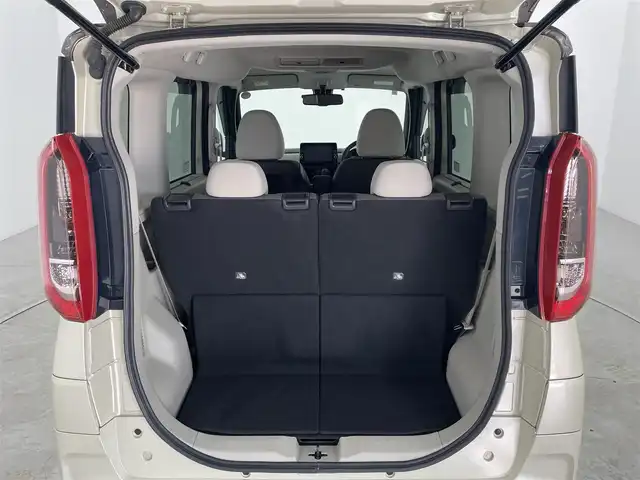 日産 ルークス X 群馬県 2021(令3)年 1.9万km フローズンバニラパール/アッシュブラウンM クリアランスソナー（F/R）　衝突被害軽減ブレーキ　レーンアシスト　純正９インチSDナビ（CD/DVD/SD/Bluetooth/フルセグTV）　アラウンドビューモニター　両側パワースライドドア（ハンズフリー）　アイドリングストップ　ステアリングスイッチ　オートライト　オートハイビーム　ハロゲン　ヘッドライトレベライザー　電動格納ミラー　ウィンカーミラー　純正フロアマット　純正バイザー　プッシュスタート　スマートキー　リアサンシェード（左右）　リアサーキュレーター