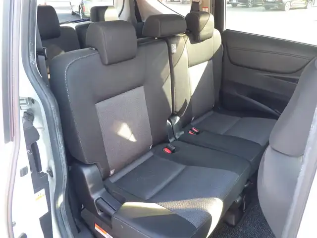 トヨタ シエンタ G セーフティエディション 千葉県 2020(令2)年 5.5万km ホワイトパールクリスタルシャイン Toyota Safety Sense/プリクラッシュセーフティ/・レーンディパーチャーアラート/・オートハイビーム/両側パワースライドドア/純正SDナビ/地デジTV/【DVD/CD再生機能　Bluetooth接続】/パノラミックビューモニター/ドライブレコーダー（前後撮影）/革巻きステアリング/ステアリングヒーター/ステアリングスイッチ/ETC/HIDヘッドライト/ウインカーミラー/クリアランスソナー/スマートキー