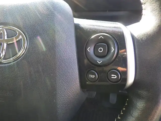 トヨタ シエンタ G セーフティエディション 千葉県 2020(令2)年 5.5万km ホワイトパールクリスタルシャイン Toyota Safety Sense/プリクラッシュセーフティ/・レーンディパーチャーアラート/・オートハイビーム/両側パワースライドドア/純正SDナビ/地デジTV/【DVD/CD再生機能　Bluetooth接続】/パノラミックビューモニター/ドライブレコーダー（前後撮影）/革巻きステアリング/ステアリングヒーター/ステアリングスイッチ/ETC/HIDヘッドライト/ウインカーミラー/クリアランスソナー/スマートキー