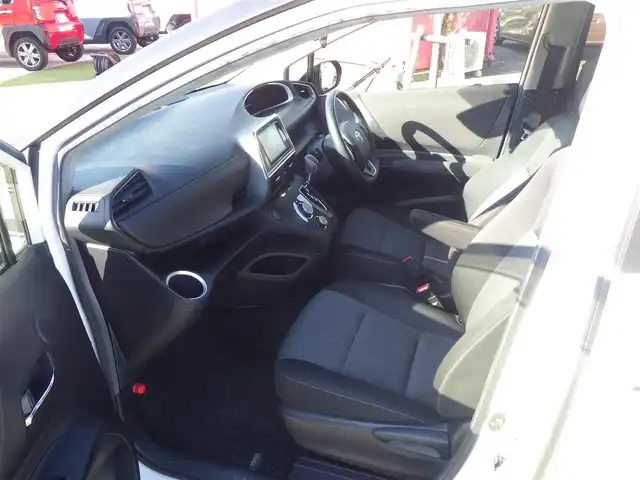 トヨタ シエンタ G セーフティエディション 千葉県 2020(令2)年 5.5万km ホワイトパールクリスタルシャイン Toyota Safety Sense/プリクラッシュセーフティ/・レーンディパーチャーアラート/・オートハイビーム/両側パワースライドドア/純正SDナビ/地デジTV/【DVD/CD再生機能　Bluetooth接続】/パノラミックビューモニター/ドライブレコーダー（前後撮影）/革巻きステアリング/ステアリングヒーター/ステアリングスイッチ/ETC/HIDヘッドライト/ウインカーミラー/クリアランスソナー/スマートキー