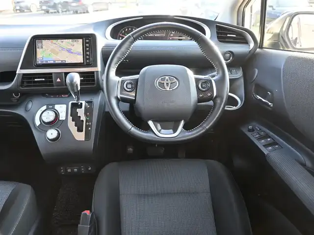 トヨタ シエンタ G セーフティエディション 千葉県 2020(令2)年 5.5万km ホワイトパールクリスタルシャイン Toyota Safety Sense/プリクラッシュセーフティ/・レーンディパーチャーアラート/・オートハイビーム/両側パワースライドドア/純正SDナビ/地デジTV/【DVD/CD再生機能　Bluetooth接続】/パノラミックビューモニター/ドライブレコーダー（前後撮影）/革巻きステアリング/ステアリングヒーター/ステアリングスイッチ/ETC/HIDヘッドライト/ウインカーミラー/クリアランスソナー/スマートキー