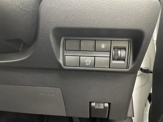 日産 デイズ ハイウェイスターX 茨城県 2025(令7)年 0.4万km ホワイトパール 純正モニター/・ドライブレコーダー/・Bluetooth/・iPod/・AppleCarPlay/・AndroidAuto/アラウンドビューモニター/ドライブレコーダー/エマージェンシーブレーキ/ＬＥＤヘッドライト/ＥＴＣ/アイドリングストップ/スマートキー/サイドエアバッグ/オートライト/14インチ純正AW/車線逸脱警報