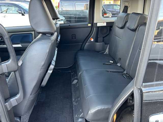 トヨタ ルーミー カスタムG 静岡県 2020(令2)年 0.9万km ブラックマイカメタリック 純正ナビ/(フルセグTV/BT/FM/AM)/ドライブレコーダー/バックカメラ/両側パワースライドドア/ETC/LEDヘッドライト/フォグランプ/オートライト/ウィンカーミラー/電動格納ミラー/純正14インチAW/シートリフター/プッシュスタート/純正フロアマット/保証書/取扱説明書