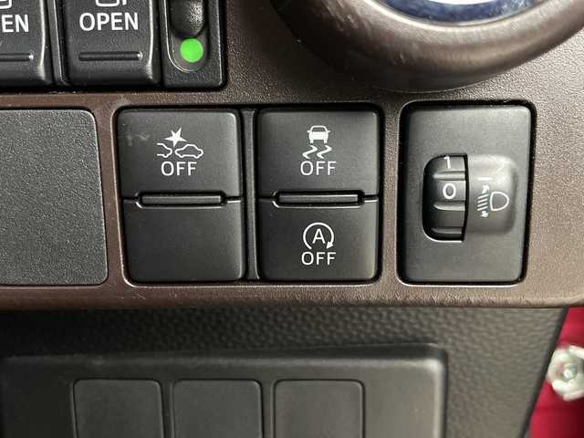 トヨタ タンク G S 埼玉県 2016(平28)年 3.7万km マゼンタベリーマイカM 純正ナビ　/バックカメラ　/両側電動スライドドア　/衝突軽減ブレーキ　/クルーズコントロール　/ビルトインＥＴＣ　/横滑り防止措置　/アイドリングストップ　/ウインカーミラー　/ドアバイザー　/純正フロアマット/プッシュスタート