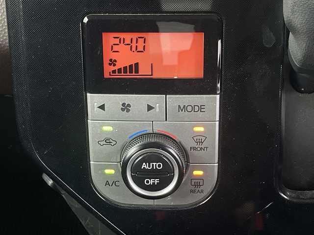 トヨタ タンク G S 埼玉県 2016(平28)年 3.7万km マゼンタベリーマイカM 純正ナビ　/バックカメラ　/両側電動スライドドア　/衝突軽減ブレーキ　/クルーズコントロール　/ビルトインＥＴＣ　/横滑り防止措置　/アイドリングストップ　/ウインカーミラー　/ドアバイザー　/純正フロアマット/プッシュスタート