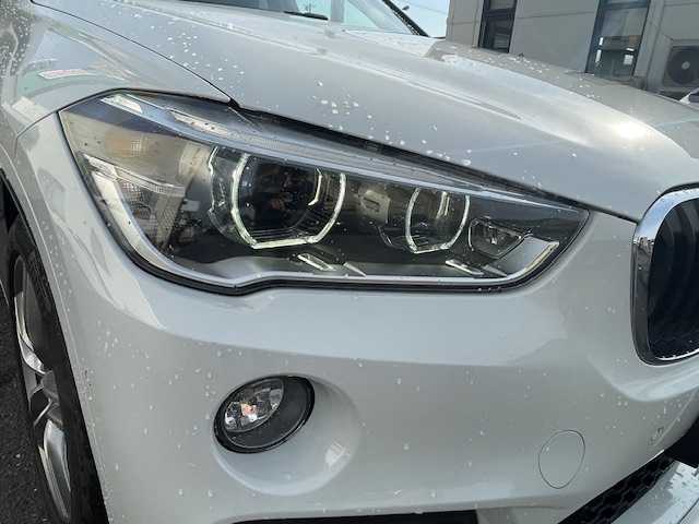 ＢＭＷ Ｘ１ xDrive 20i Mスポーツ 青森県 2016(平28)年 3.4万km アルピンホワイトⅢ Mスポーツ/Fスポイラー/記録簿５枚/純正１８ＡＷ/衝突軽減ブレーキ/純正ＨＤＤナビ/バックモニター/ＬＥＤヘッドライト/電動リアゲート/新車時保証書/取扱説明書