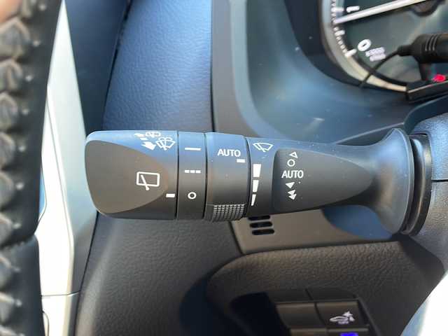 トヨタ ランドクルーザー プラド TX-L 70thアニバーサリーLTD 静岡県 2022(令4)年 2.3万km ホワイトパールクリスタルシャイン アルパインナビ/・フルセグTV/・FM/AM/・CD/DVD/・Bluetooth/・SD/・USB/・HDMI/・Apple Car Play/・Android Auto/主要装備/・サンルーフ/・ＥＴＣ/・茶革シート/・バックカメラ/・追従機能付クルコン/・オートハイビーム/・サイドカーテンエアバッグ/・前席パワーシート/・前席シートヒーター＆ベンチレーション/・ＭＴモード付ＡＴ/・プリクラッシュセーフティ/・クリアランスソナー/・車線逸脱警報