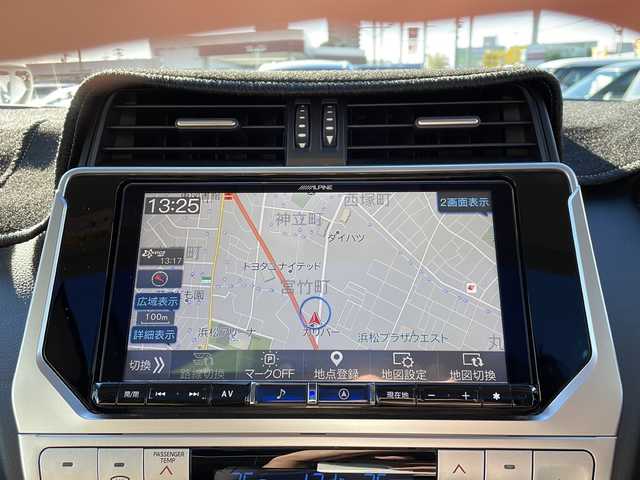 トヨタ ランドクルーザー プラド TX-L 70thアニバーサリーLTD 静岡県 2022(令4)年 2.3万km ホワイトパールクリスタルシャイン アルパインナビ/・フルセグTV/・FM/AM/・CD/DVD/・Bluetooth/・SD/・USB/・HDMI/・Apple Car Play/・Android Auto/主要装備/・サンルーフ/・ＥＴＣ/・茶革シート/・バックカメラ/・追従機能付クルコン/・オートハイビーム/・サイドカーテンエアバッグ/・前席パワーシート/・前席シートヒーター＆ベンチレーション/・ＭＴモード付ＡＴ/・プリクラッシュセーフティ/・クリアランスソナー/・車線逸脱警報